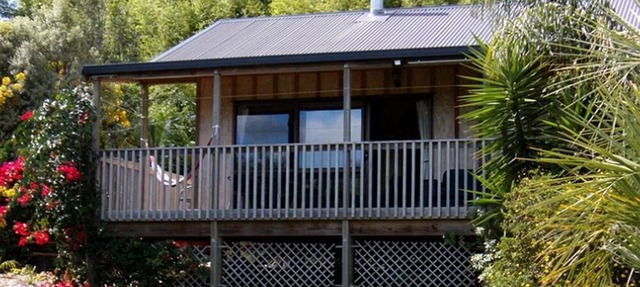 Tranquil Cottage Rental with Incredible Views near Paihia, Bay of Islands in New Zealand