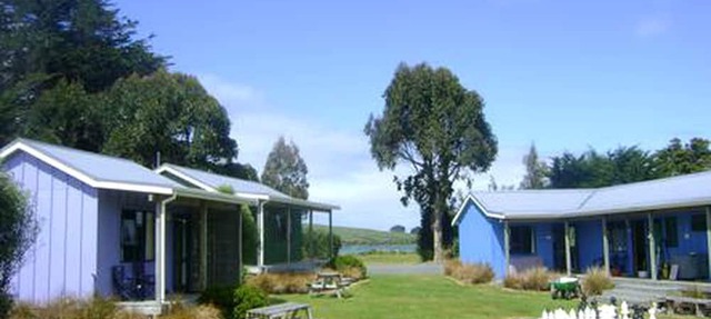 Warm Holiday Cabin for Four on Catlins Coast in Otago, New Zealand