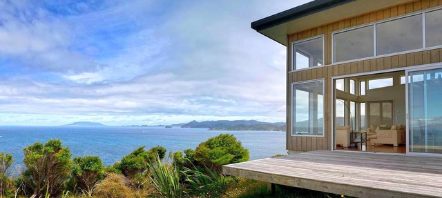 Clifftop Great Barrier Island Accommodation for a Secluded Getaway
