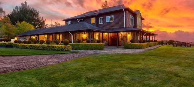 Spacious Honeymoon Suite on Country Estate in Tauranga, New Zealand