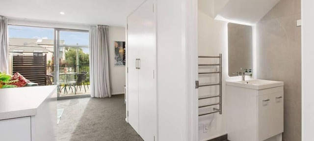 Appt 2 on Armagh 2Bdrm 2 Bthrm Free Park