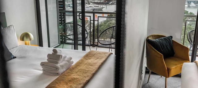 Comfort, Harbour Views & Balcony | Zodiak Stays