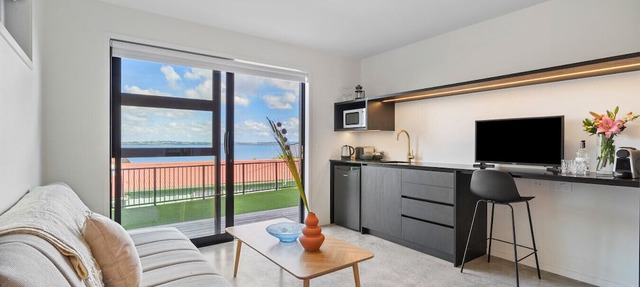 Elegant Coastal Studio with Beach Access & Ocean Views