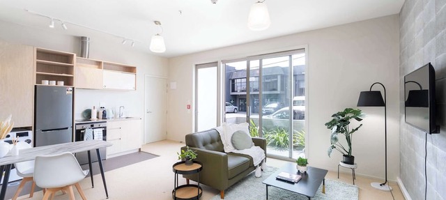 Petone City Studio with Outdoor Space