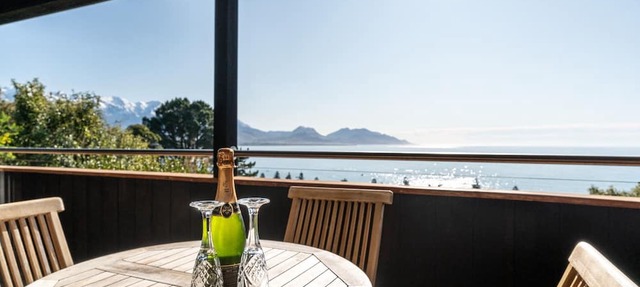 Ocean Views Retreat | The Gallery Kaikōura
