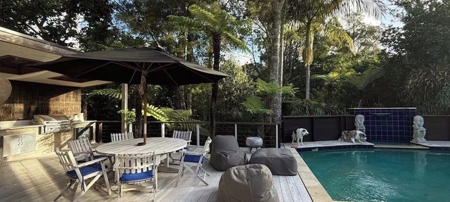 Luxury Coastal Home l Pool, Spacious Entertaining Areas l Steps to the Beach