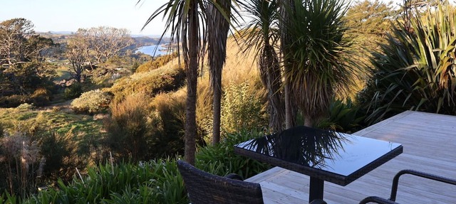 Rural Escape — Waikato River & Valley Views