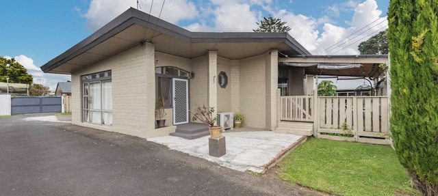 Cozy Family Home - Manukau City Holiday Home