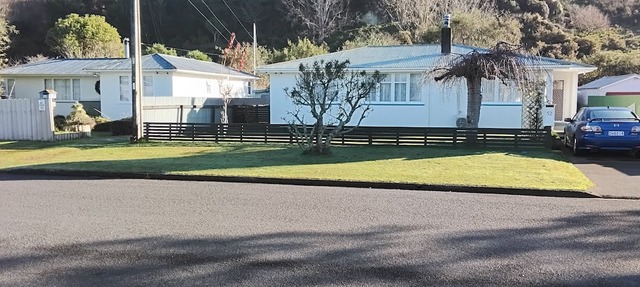 Frances's Patch with a rural backdrop in whanganui