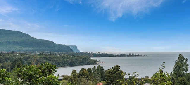 Hauraki Haven - Lake Taupo Holiday Home