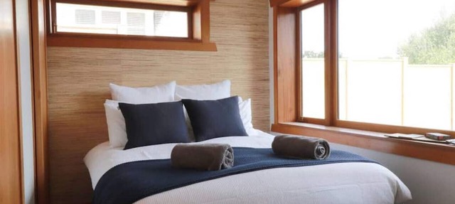 Comfortable Cosy Apartment| by Furnished Rentals