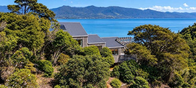 Tata Beach Heights - Spectacular Ocean and Bush Views