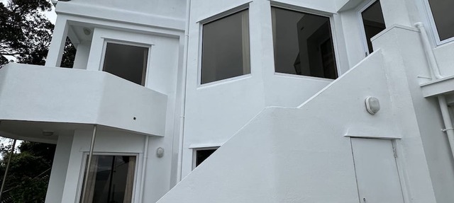 Super large seaview house