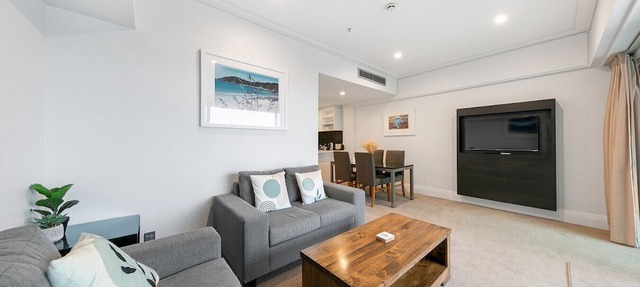 Stunning Auckland Harbour Views