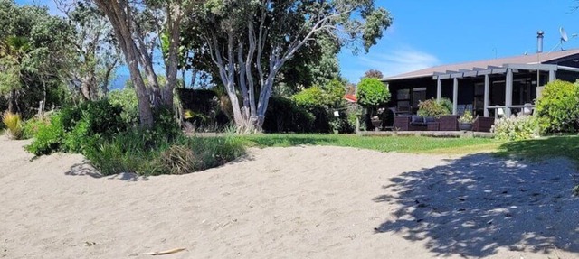 Beachfront Bliss - Your Parapara Seaside Sanctuary