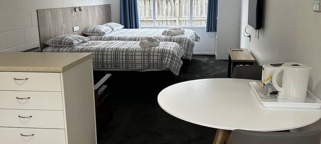 Avon Apartments