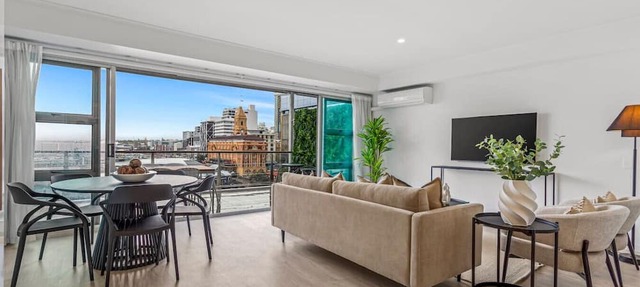 QV Stays Waterfront Getaway