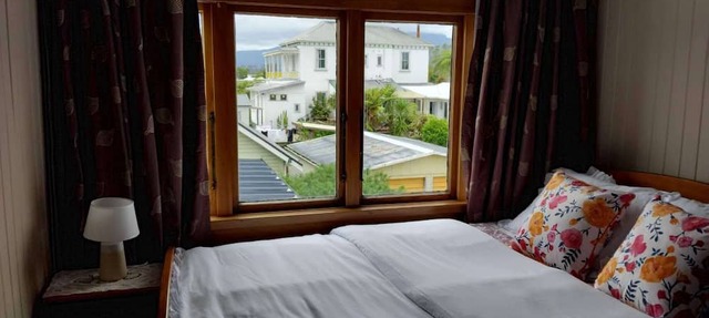 Fabulous 4-bedroom villa with WiFi in charming Westport