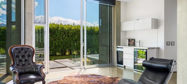 Modern Living with breathtaking views of Lake Wanaka