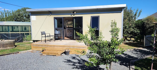 Wonderful cottage with WiFi in Horotiu, beautiful rural setting