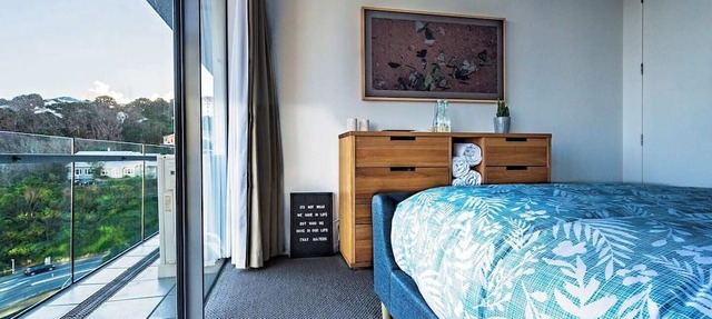 Executive Apartment - Great Location Close to Attractions, Shops & Eateries