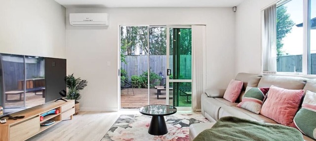 The Modern Avenue Home with Air-Con and Parking