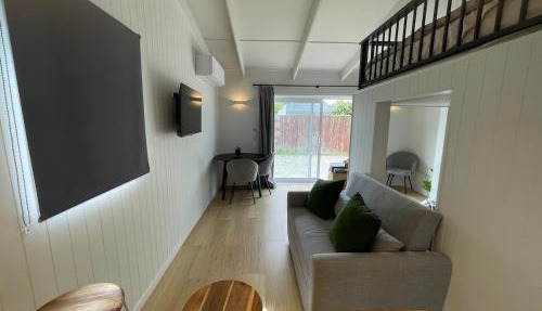 Cozy Studio Near UC & Christchurch Airport
