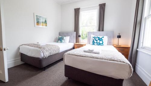 Light-filled Renovated Villa Walk to Ponsonby Road