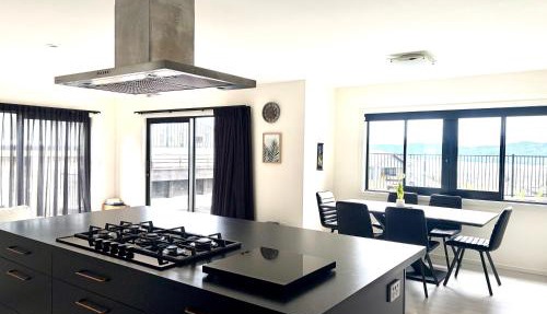 The Lakeview Residence