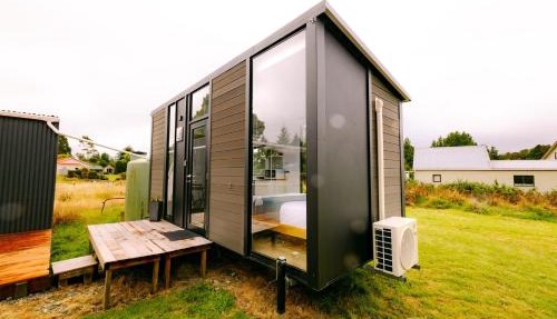 Rimu View X by Tiny Away