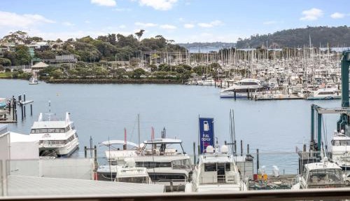 Wynyard Residence Executive 3BR Waterfront Living