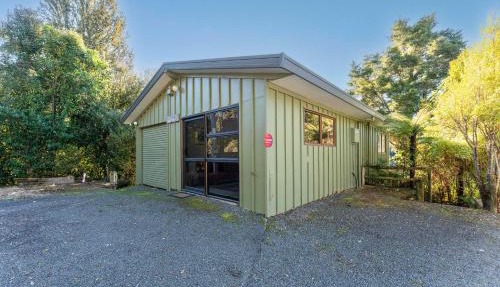 Ruatotara - Pukawa Holiday Home