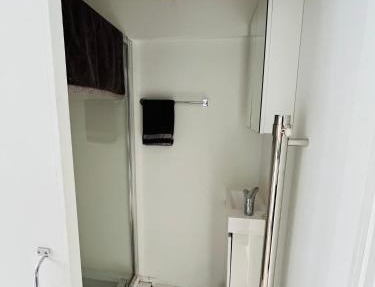 Waikaraka Beach, spacious & very comfortable