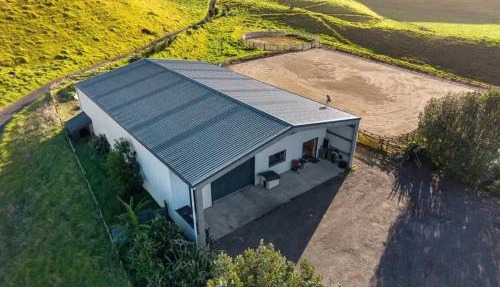 Karioitahi Retreat