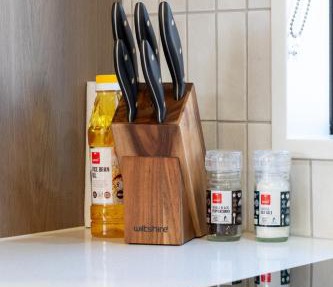Step Into the City - Sleeps 6 & Paking with EV