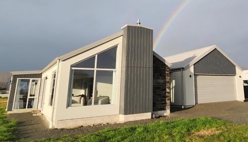 Geraldine Gem - New Executive Home