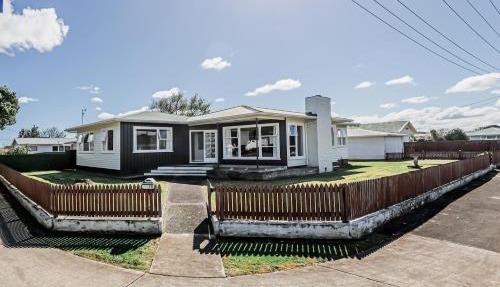 Home Away From Home - Levin Holiday Home