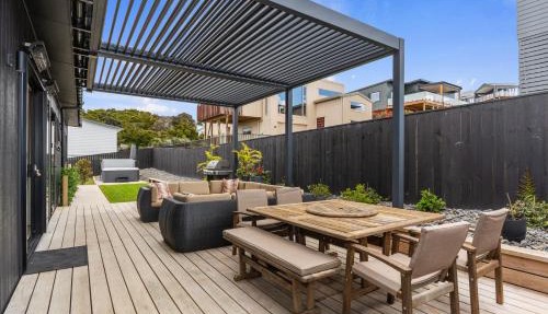 Langs Life - Langs Beach Holiday Home