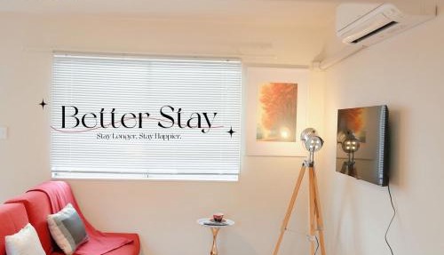 Refreshed Retro 1 Bedroom Home Sleeps 4