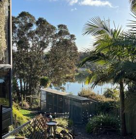 Restful Kerikeri Retreat - Spa, Views and Private Bathroom