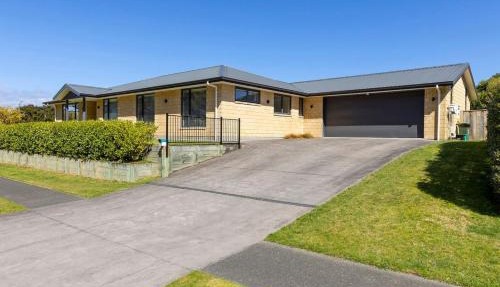 Riverview on Hindmarsh - Elevated Stunning Waikato River Views