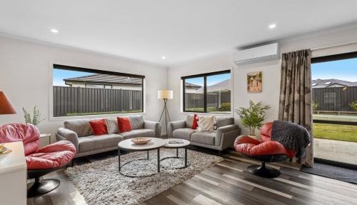 Hosking Haven - Cromwell Holiday Home