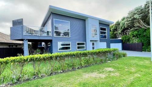 Vinnies Haven - Opunake Holiday Home