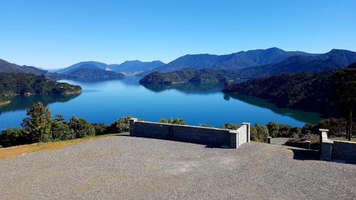 PORTAGE HEIGHTS MARLBOROUGH Sounds