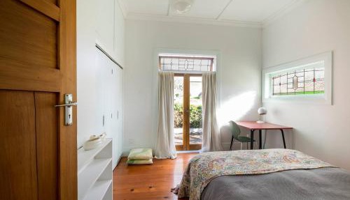 Spacious room with private sunny courtyard