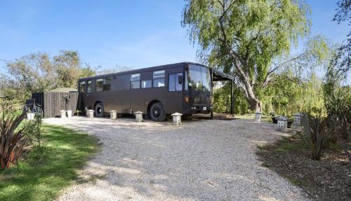 Unique House Bus Pōhara Walk to Beach