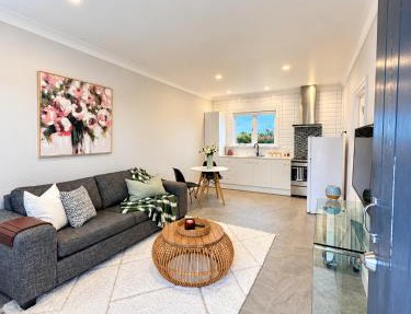 Private & Peaceful Granny Flat in Whitford