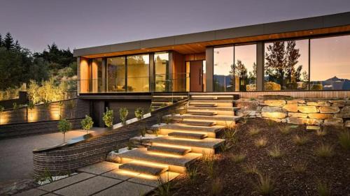 Lake Wanaka Private Retreat