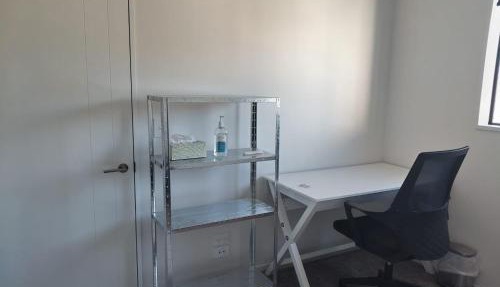 WEST HomeStay - Hornby Central