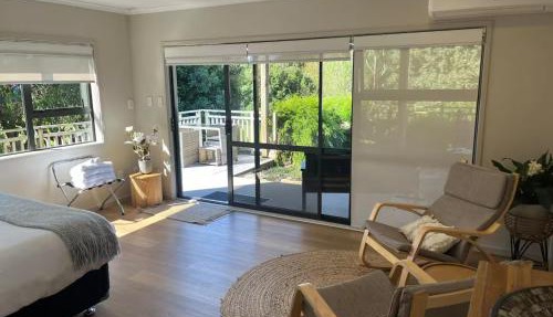 Seabatical Retreat minutes from the beach